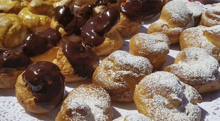 profiteroles