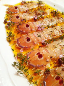 Carpaccio de galeras al aceite de tomillo