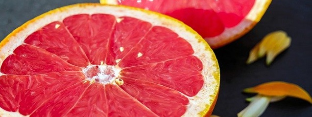 Las propiedades y beneficios del pomelo