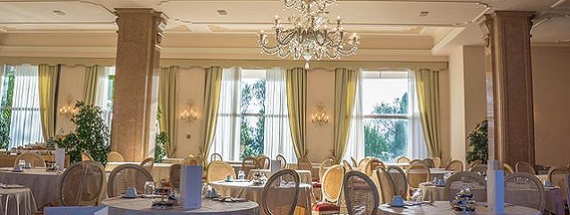 Cuál fue el primer restaurante de la historia