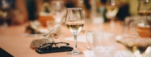 Cómo se elabora el vino blanco