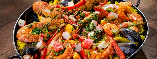 La historia de la paella: el origen y la evolución de un plato universal